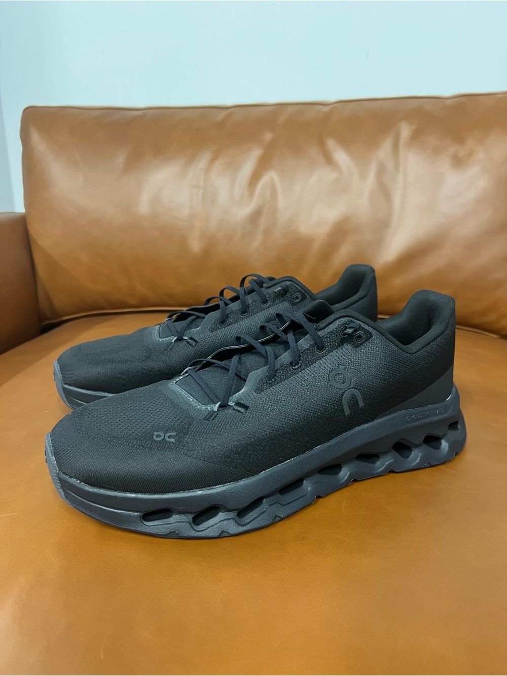 On Running MENS CLOUDTILT ECLIPSE BLACK 12
